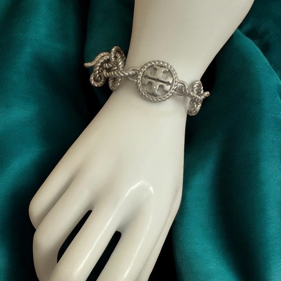 Tory Burch Chian Silver bracelet - Picture 3 of 3